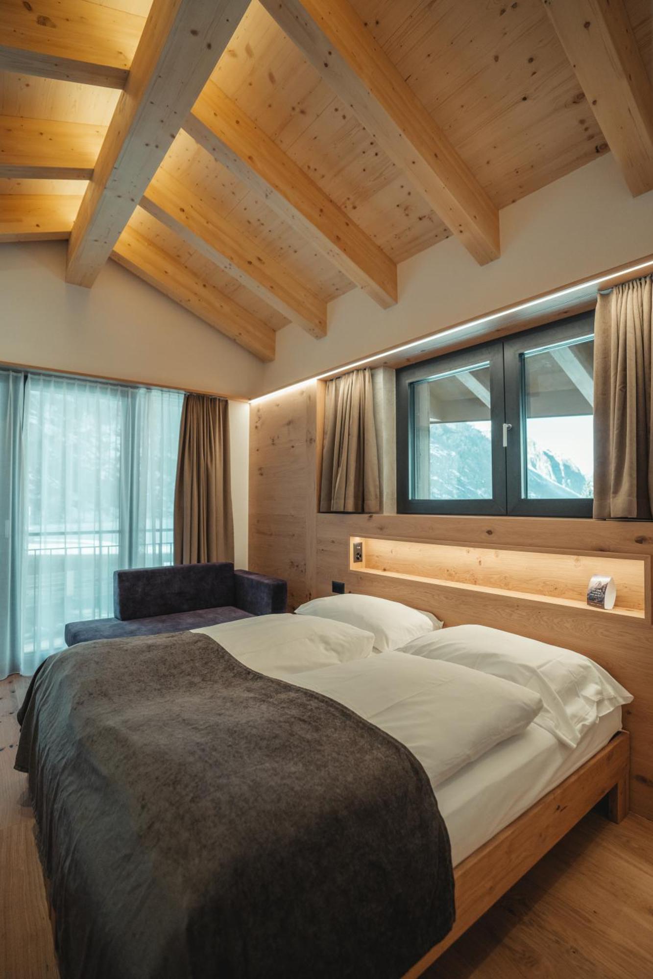 Hotel Porta Cervino Täsch Exteriör bild
