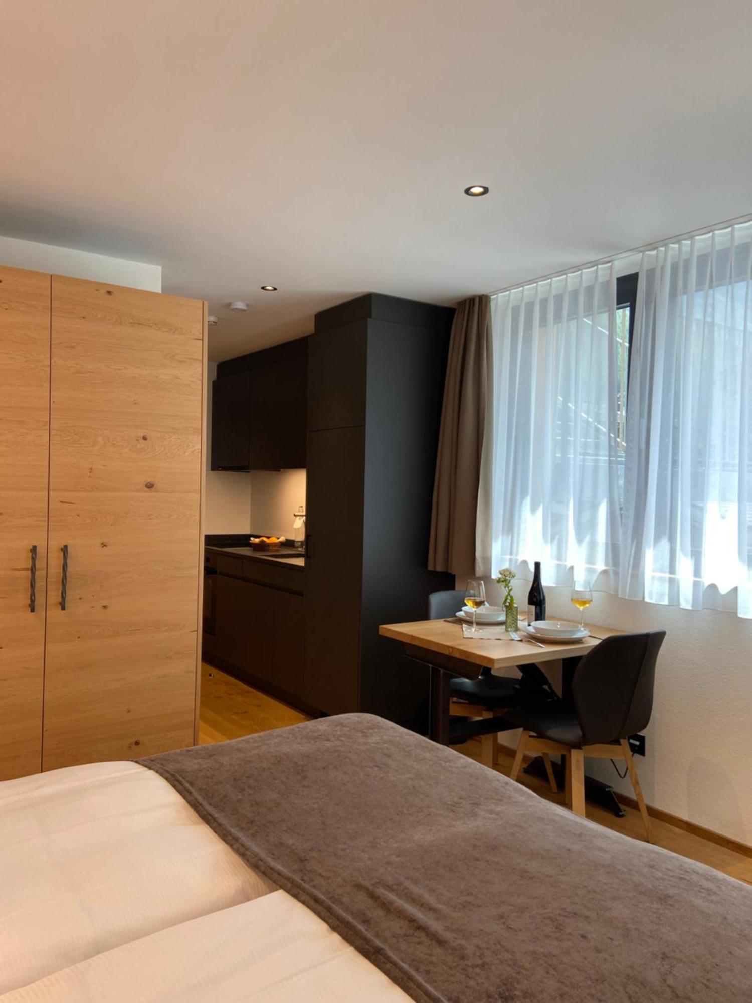 Hotel Porta Cervino Täsch Exteriör bild